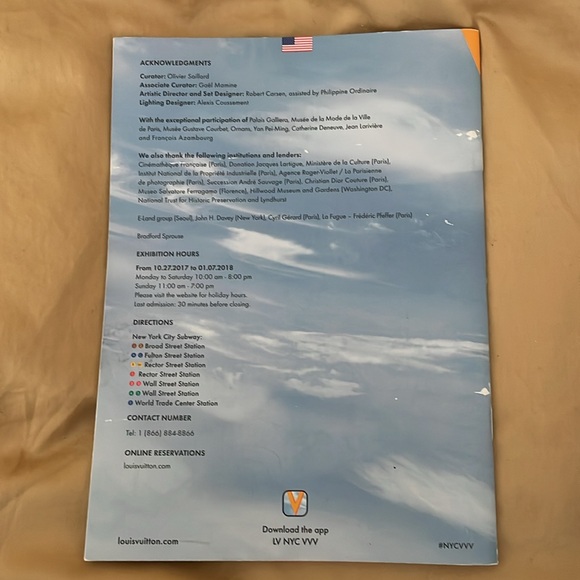 LTD EDITION Exhibiton Louis Vuitton New York program and pin - Picture 4 of 6